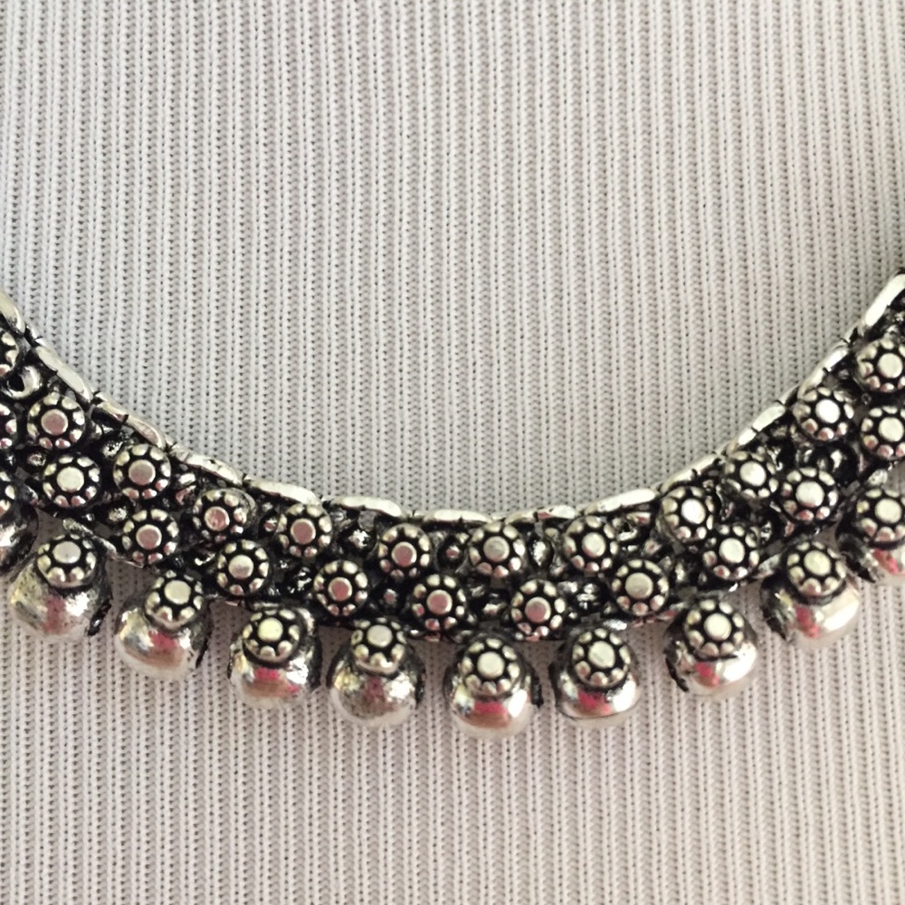 Statement Necklace - Picture 3 of 4